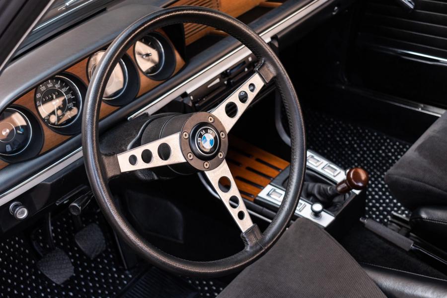Интерьер BMW 3.0 CSL (E9) 1972 года  (фото 54 из 115)